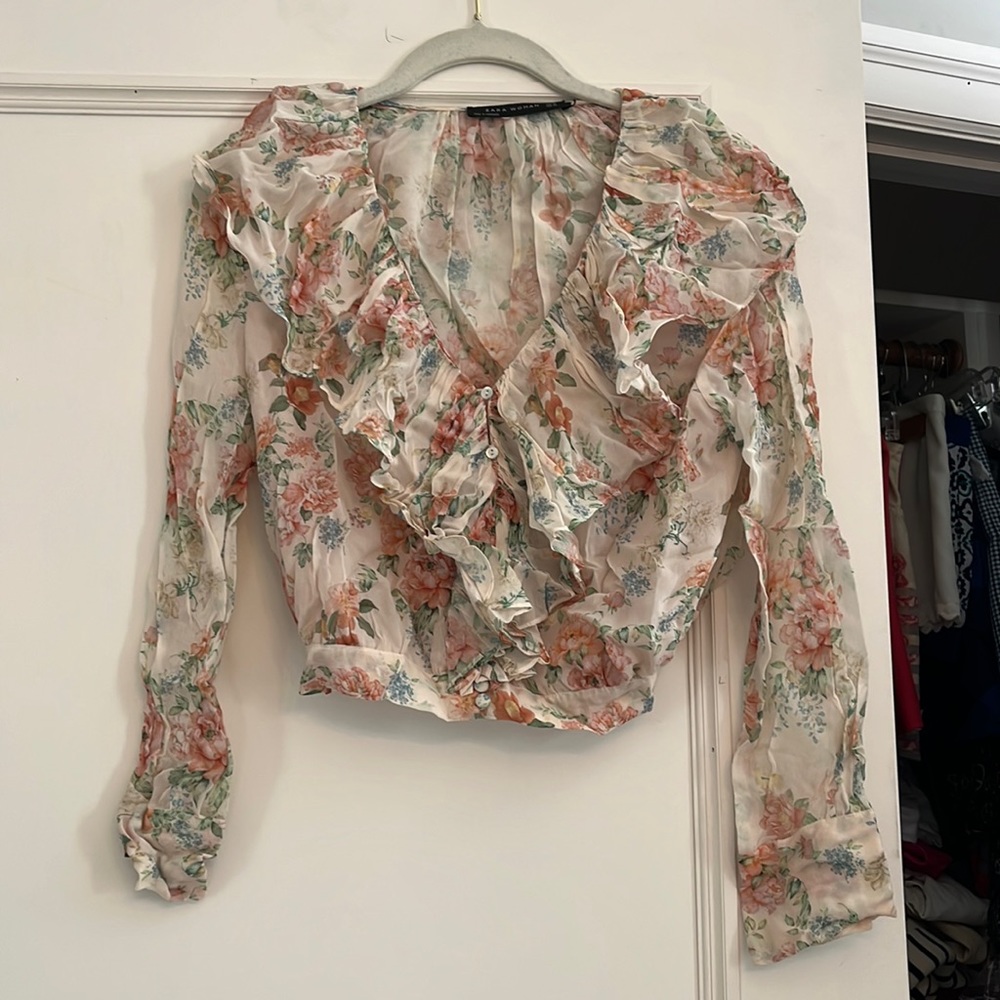 NWT Stunning Zara Floral Blouse